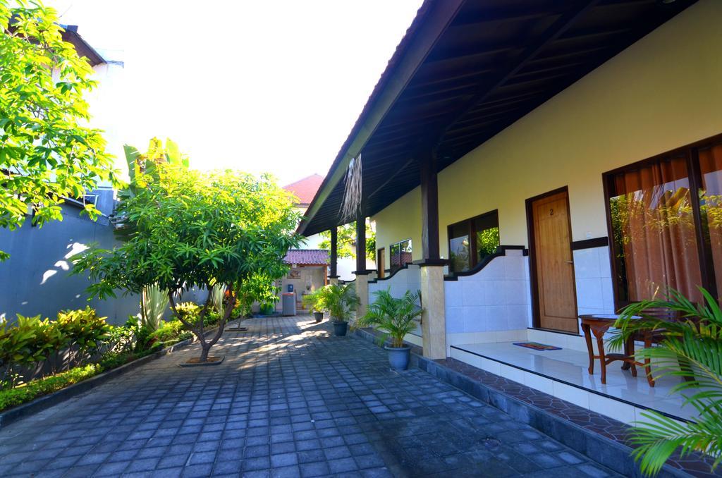 Arik Homestay Canggu Екстериор снимка