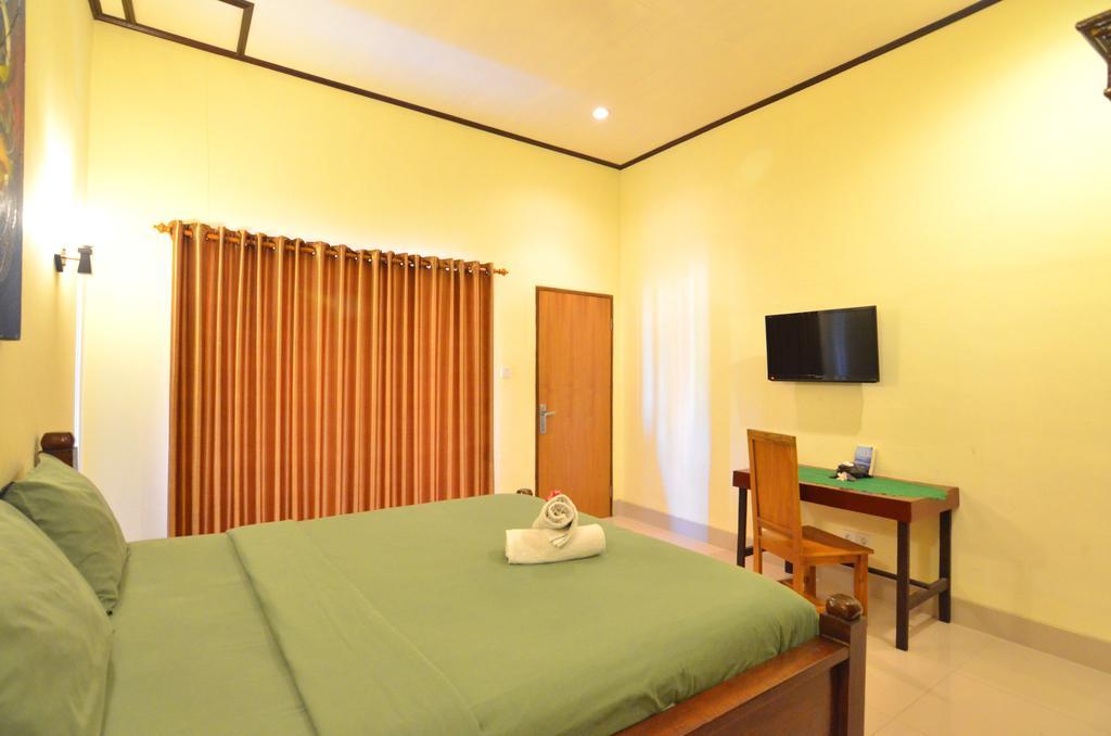 Arik Homestay Canggu Екстериор снимка